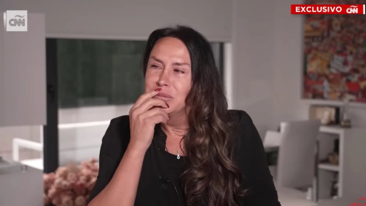 anapatam_mx's tweet photo. Ser mujer no es nada fácil, sino pregúntenle a Karla Sofía Gascón que no supo ni controlar sus hormonas . https://t.co/o61nCHjCqu
