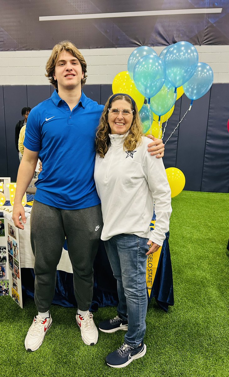 Congratulations, <a href="/EastonPulliam/">Easton Pulliam</a>! <a href="/AngeloStateFB/">Angelo State Football</a> is getting a player that epitomizes the definition of a STUDENT-athlete!