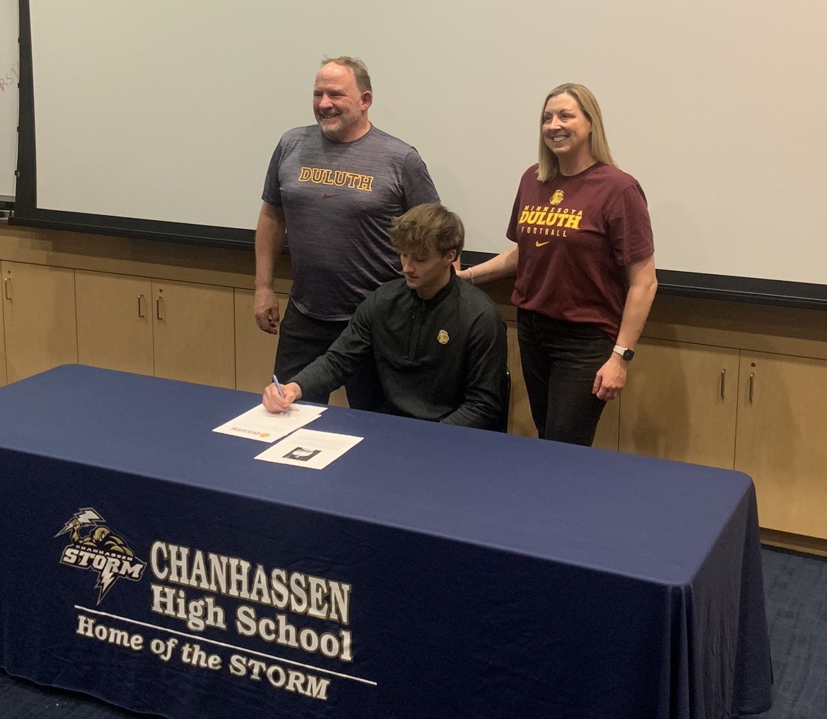 Congrats Ollie ⛈️🏈💪 #EARNIT #StormDNA