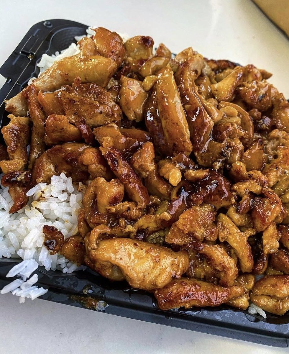 ChewOnThis1985's tweet photo. @SarkuJapan  Natick 
https://t.co/5uzzllvVPE
#chewonthis1985 
#ChewOnThisBoston #chewonthis
#newenglandfood #ChewOnThisNewEngland 
#newenglandeats  #eatingfortheinsta  #tasteofmetrowest #tastyfood #yelpboston  #foodbeast #Wellesleyma #eating #forkyeah #foodporn https://t.co/ItnlowOlAG