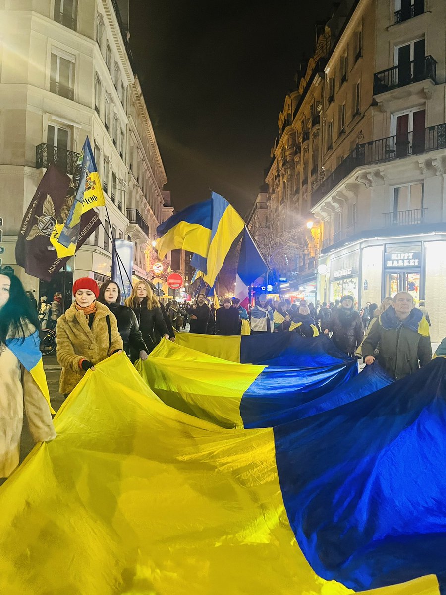 In Paris this evening.

🇫🇷🇺🇦