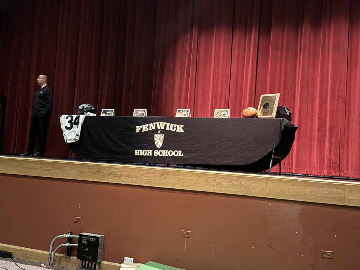 MikeClarkPreps tweet media