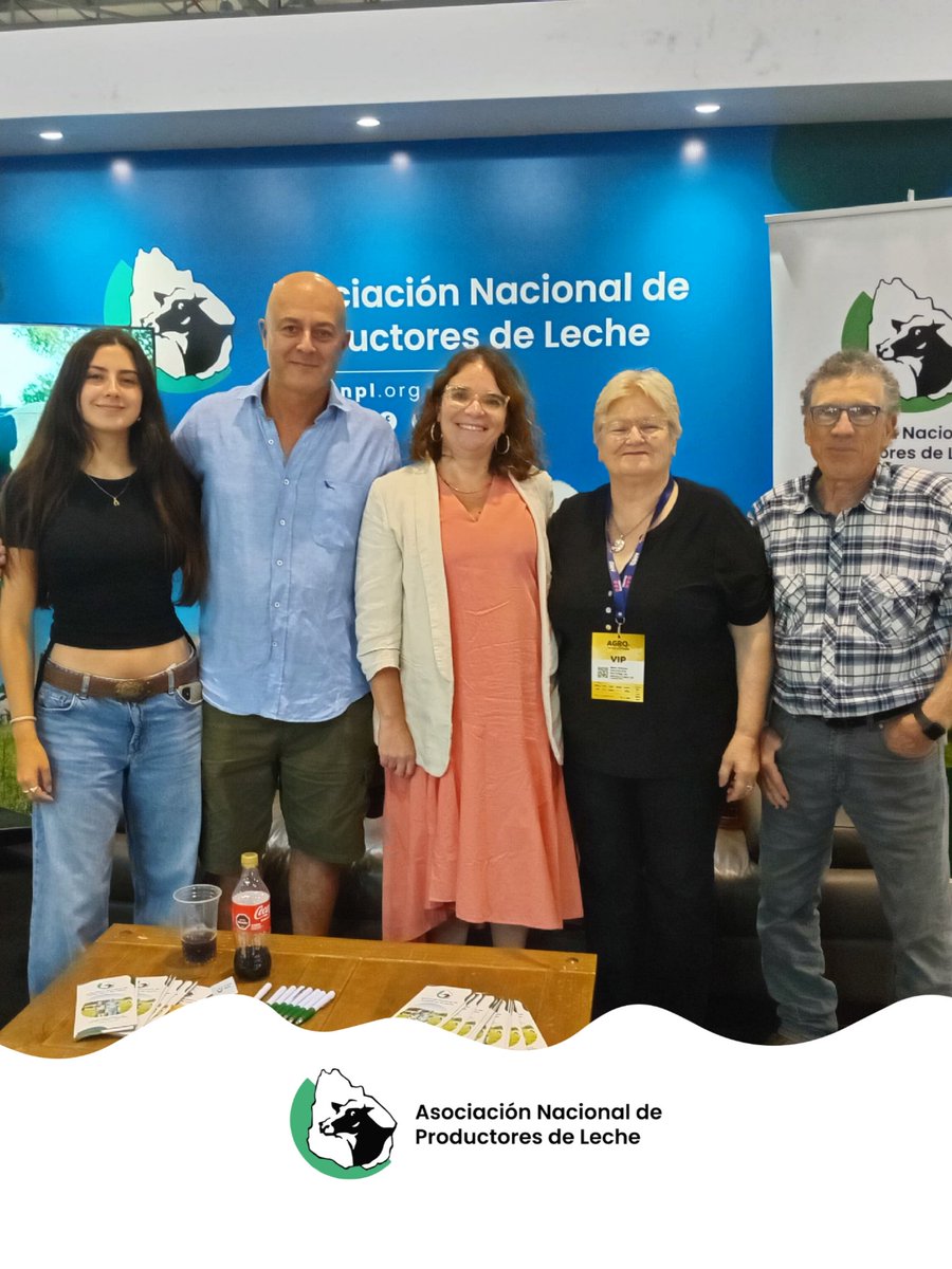 anpl_uy's tweet photo. Así vivimos nuestra primera jornada en @agroenpunta 🫱🏻🫲🏽 ¡Gracias a quienes nos acompañaron! 📌 Los/as esperamos hasta el 7 de febrero en el Centro de Convenciones de Punta del Este.
#ANPL #AgroEnPunta https://t.co/icMe2myzp3