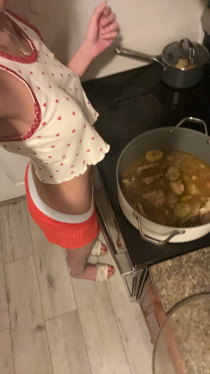 ninimpst's tweet photo. Am I thinspo or Averagespo? https://t.co/6tbRAesQHB
