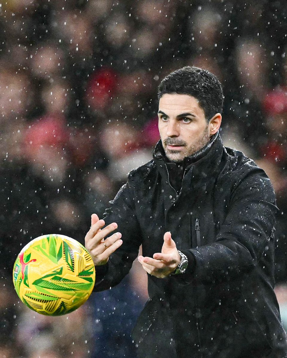 "Mikel Arteta, it must the ball..." 🎶

Newcastle fans after going 4-0 up on aggregate against Arsenal 👀