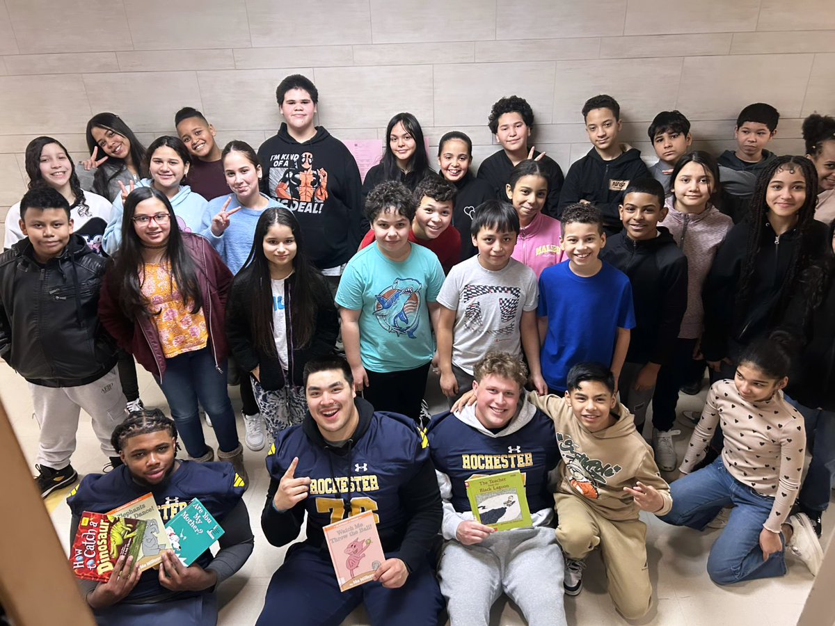 UofRFootball's tweet image. We are proud to support World Read Aloud Day!  Our players are joining in celebrating the power of reading and excited to share the joy of reading with the next generation!

#WorldReadAloudDay #ReadingIsFundamental #CLIMB