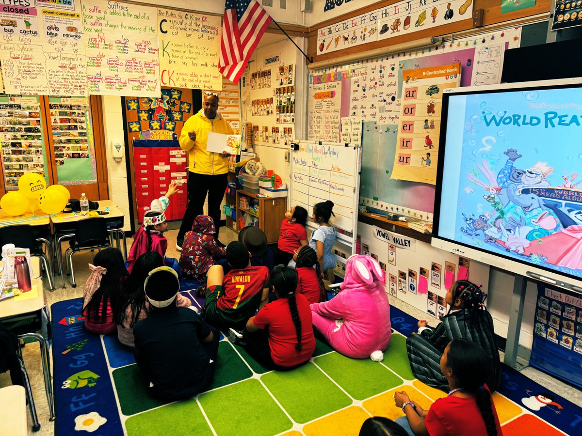 Happy World Read Aloud Day! #WRAD <a href="/NYCSchools/">NYC Public Schools</a> <a href="/CSD10Bronx/">CSD10</a> <a href="/ILAToday/">ILA</a>
