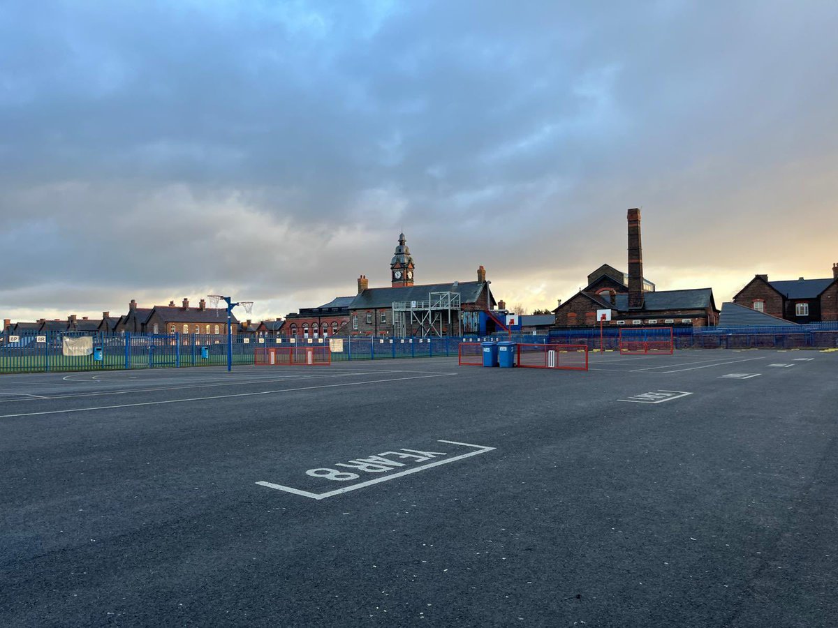 Huge thanks to the teams at <a href="/dixonsfa/">Dixons Fazakerley Academy</a> and <a href="/Dixonscr/">Dixons Croxteth Academy</a> for welcoming us today, showing us your schools &amp; sharing your insights on shaping business services. Inspiring to see the amazing work you’re doing for your schools &amp; communities! #Collaboration <a href="/TedWraggTrust/">Ted Wragg Trust</a> <a href="/tamsinfrances1/">tamsinfrances</a>