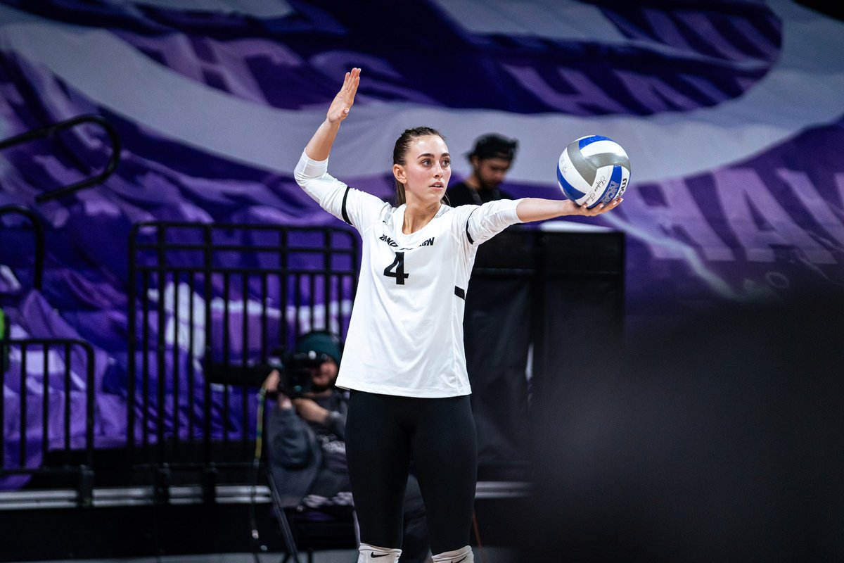 Then and now, younger you would be proud of who you are💜 #LopesUp 

Follow the 🔗 to support and learn more about Grace, Grit, Glory. 

gculopes.com/news/2025/2/5/…