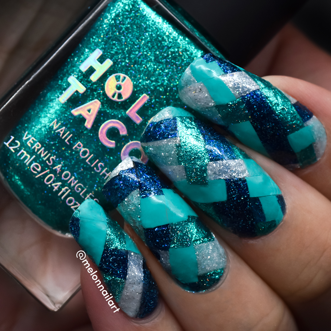 melonnailart's tweet photo. *PR* I tried the cozy woven nail (again after so long) using the @holotaco x @davidstea collection! ✨cutting &amp; assembling the pieces together took around 2 hours and a backache🤣 but worth the result!
Perfect for the cold season, since nails need a cozy pullover too!🧶💅 🍵 https://t.co/PANekj4NgR