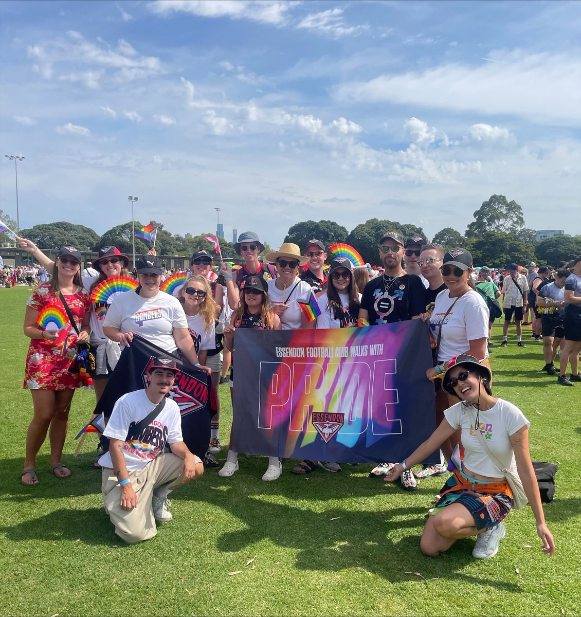 Purple_Bombers's tweet photo. Great to join @essendonfc at the Midsumma Pride March on Sunday! 🌈 

Want to support our work to promote diversity and show your Bombers pride? You can now sign up as a Purple Bombers member directly through the club!

Click here to join today. 👉 https://t.co/XdUfqd1CWk https://t.co/TfgvwzvmMr