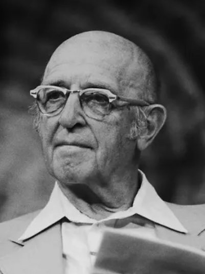 Every flower in our life blooms with the warmth and support of others. Empathy is the soil where the human spirit thrives."– Carl Rogers 💫