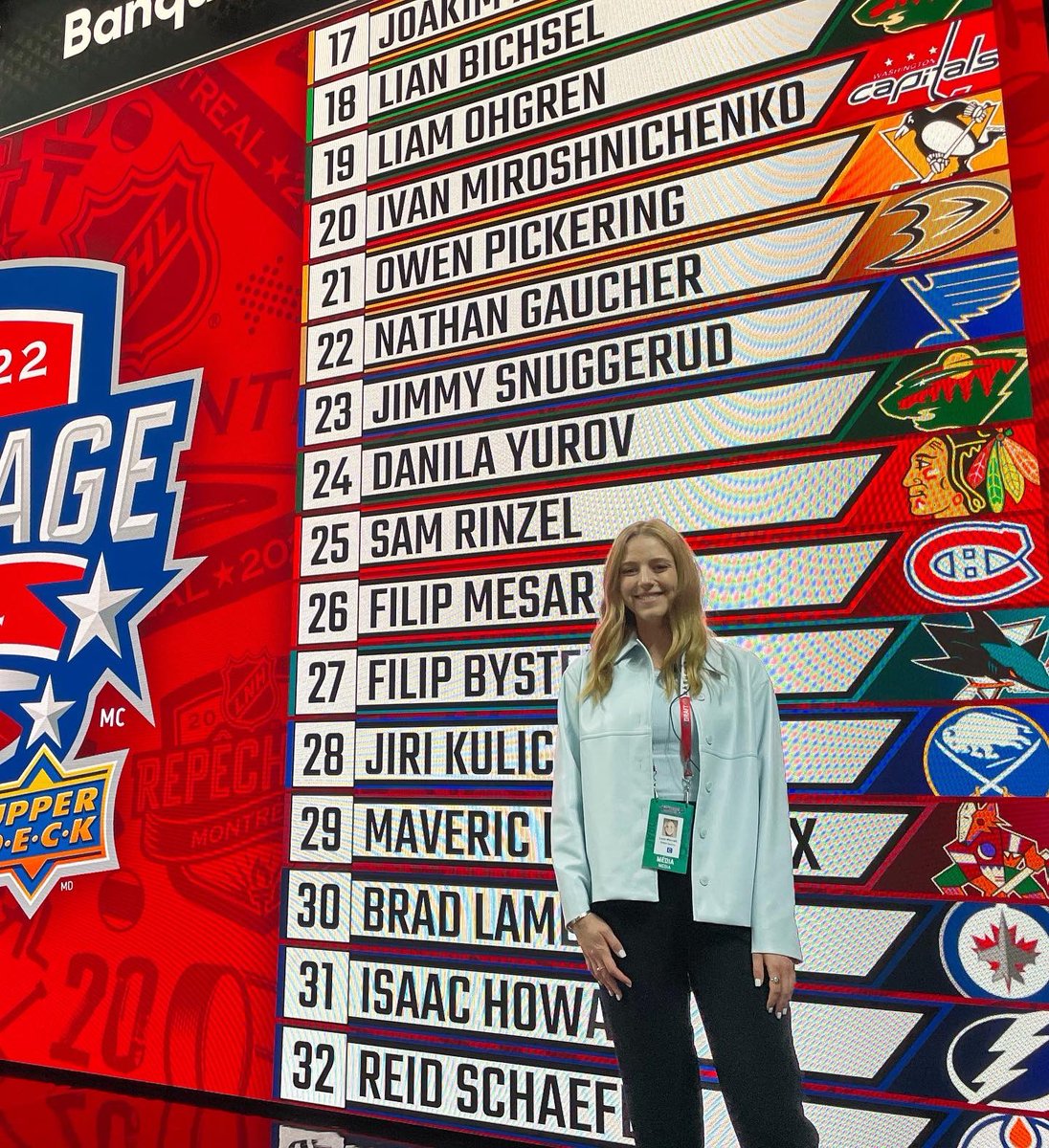 leahmerrall's tweet image. Happy National Girls and Women in Sports Day!

Beyond grateful to work in sports and to do it alongside some incredible and inspiring women 💖