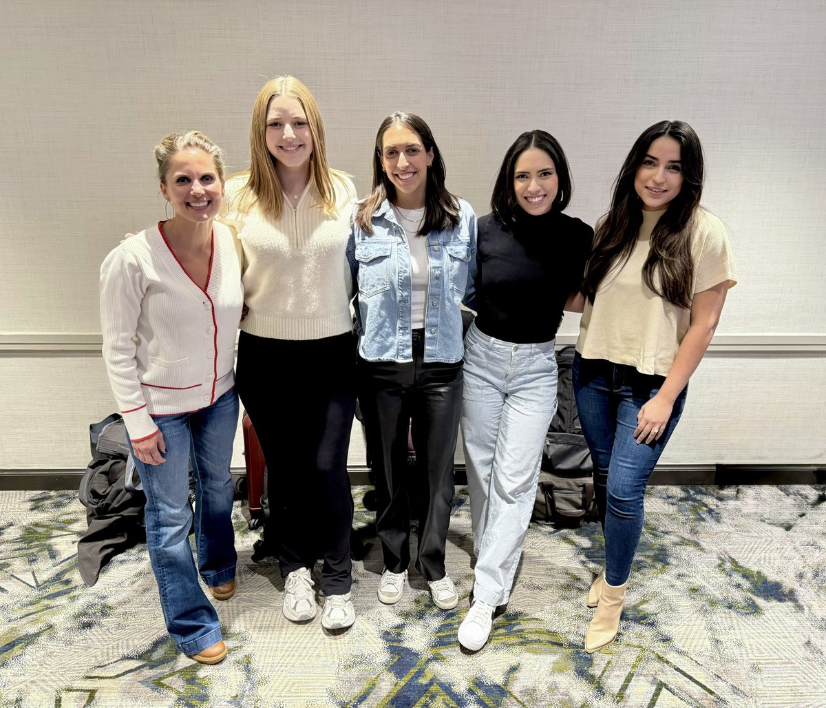 leahmerrall's tweet image. Happy National Girls and Women in Sports Day!

Beyond grateful to work in sports and to do it alongside some incredible and inspiring women 💖