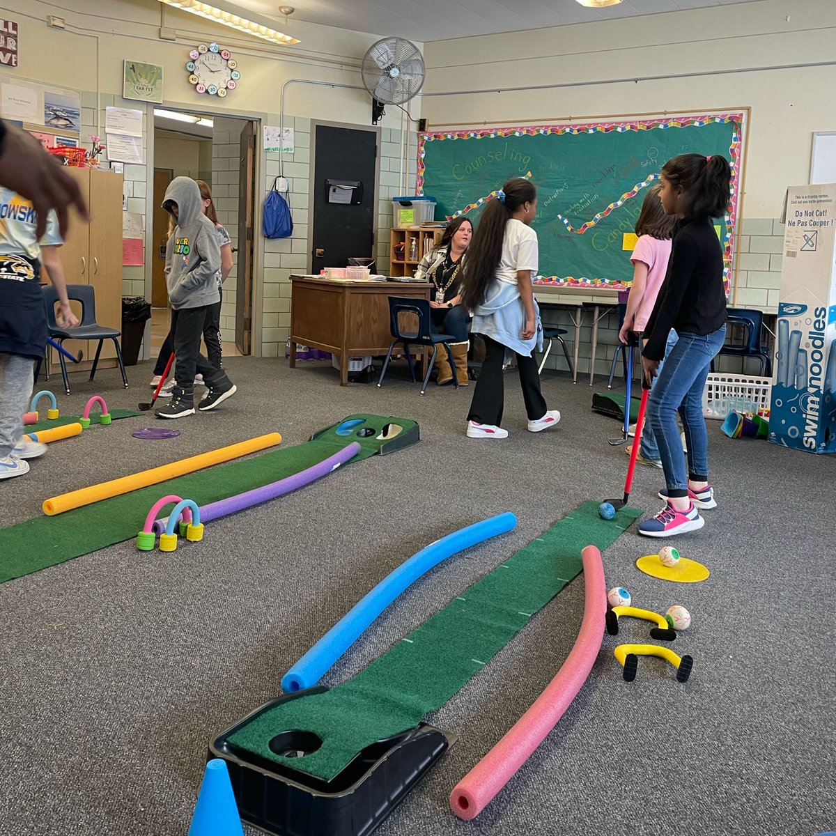 We’re remembering all the fun Fishcreek students had last Thursday during Moving with the Flashes. Thanks to all the Kent State athletes for hosting this fun event!