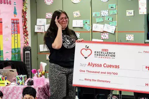 AlyssaCuevas_'s tweet image. The only time it’s acceptable to publicly ugly cry is when you’re named a finalist at @HEBexcellence’s Excellence in Education awards 🥹