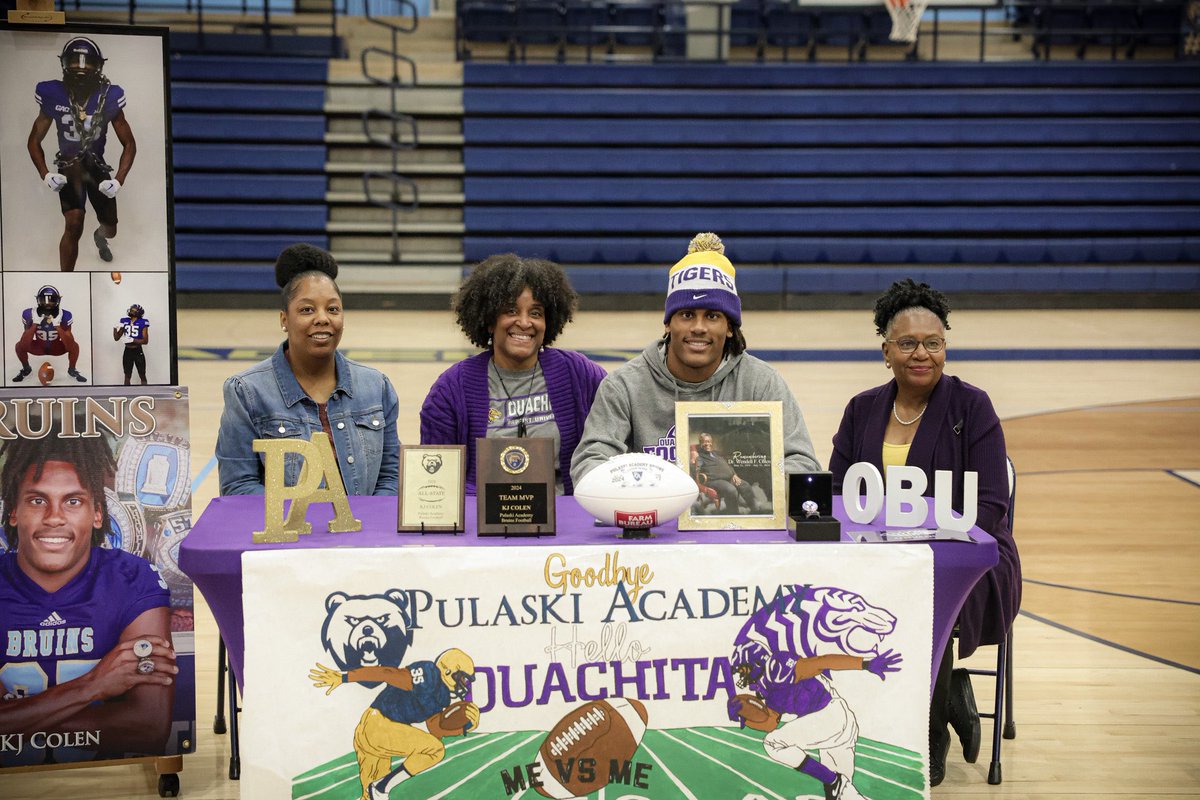 PABruinFootball's tweet photo. Congratulations Bruins for signing your National Letter of Intent to continue your athletic careers at the next level!
@kj3colen - @OuachitaFB 
@11bryceb - @HendrixFootball https://t.co/ksQJrpptqm