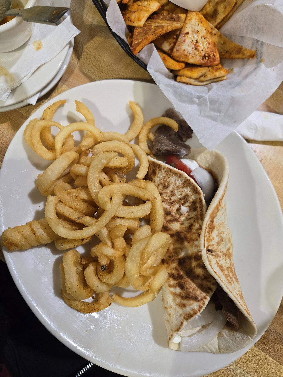 Gabrielle Renee Seunagal 🇪🇺 tweet media