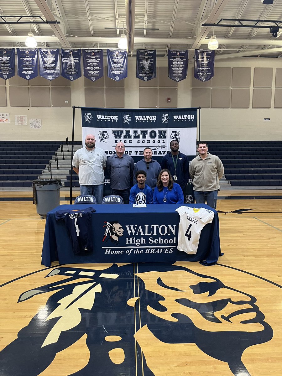CoachJlindsey1's tweet photo. Dreams Become Reality 
Walton Standard
✍️🗒️🧾

“What you do speaks so loudly that I cannot hear what you say!”
@Sampson4Brayden @Dominic94077845 @Kelan_63 @Wells_bett1 @Teck4Marco https://t.co/AW0w9mtvsL