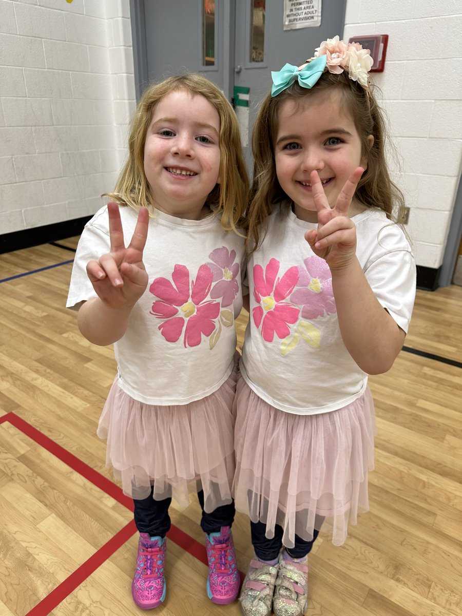 Miss.Elliott tweet media