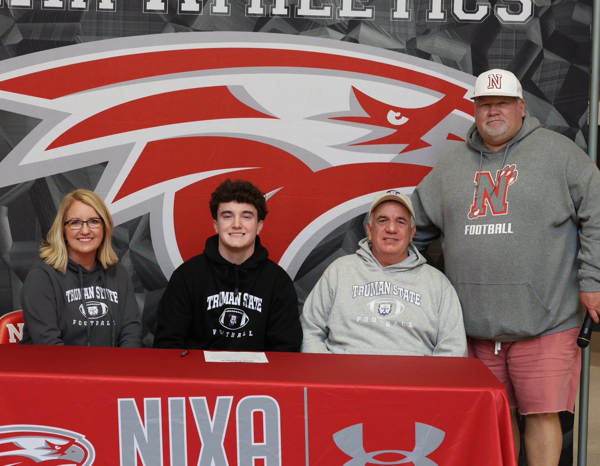 Kenzie Medley (@coachmedley66) on Twitter photo Big Day for #NixaTrenchGang as 3 of our guys sign to play at the next level! Proud of the work you guys have put in and excited to see you go compete!!! <a href="/JacobLile59/">Jacob Lile</a> <a href="/Oakly_White/">Oakly White</a> <a href="/Lanemeltabarger/">Lane Meltabarger</a> Big Day for #NixaTrenchGang as 3 of our guys sign to play at the next level! Proud of the work you guys have put in and excited to see you go compete!!! <a href="/JacobLile59/">Jacob Lile</a> <a href="/Oakly_White/">Oakly White</a> <a href="/Lanemeltabarger/">Lane Meltabarger</a>