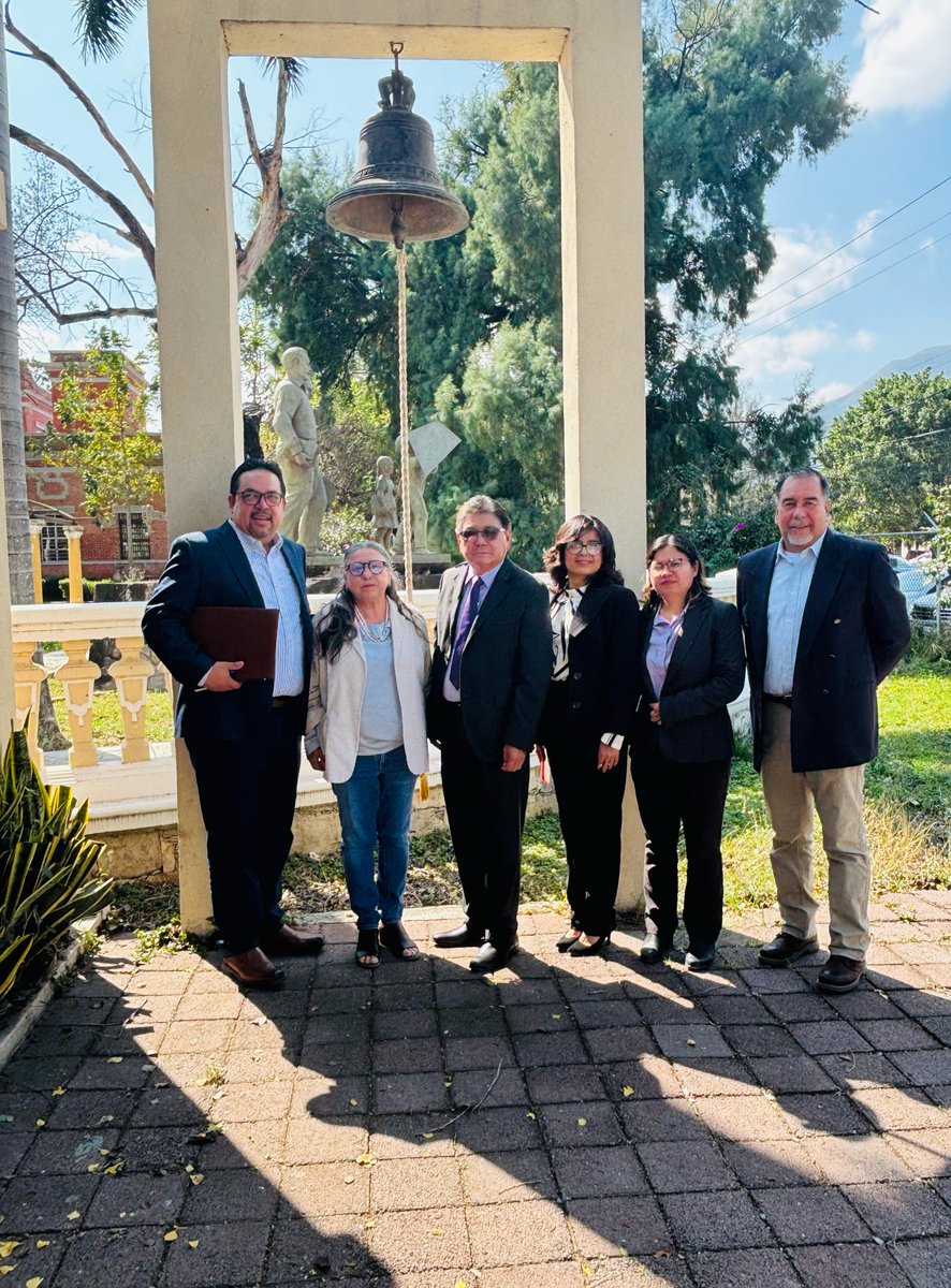 Felicitamos al Dr. Pedro Javier Vargas García por haber presentado su examen de grado Doctorado en Ciencias Sociales, con la tesis “El Sindicato Nacional de Trabajadores de la Educación (SNTE) y su imbricación en la Política Educativa  
Leer más en...bit.ly/4hpjsSm