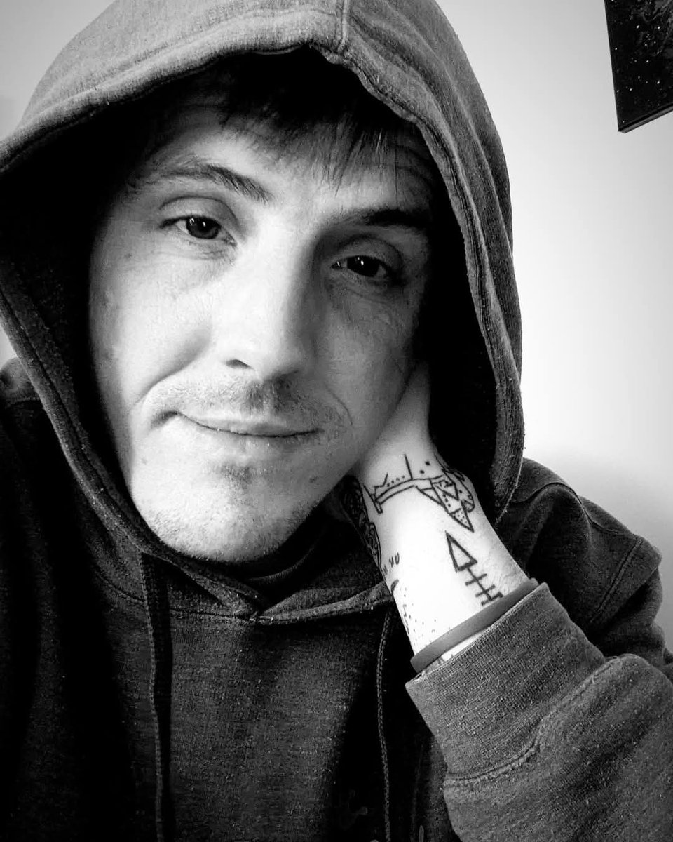 jj singleton (@jjsingleton1) on Twitter photo A few months ago I joined <a href="/CancerSuckLess/">Make Cancer Less Shitty</a> as a group to help raise awareness of the reality of the cancer experience And educate people through my experience with a focus on the reality of the side effects of treatment in effort to show the need for improved care and support A few months ago I joined <a href="/CancerSuckLess/">Make Cancer Less Shitty</a> as a group to help raise awareness of the reality of the cancer experience And educate people through my experience with a focus on the reality of the side effects of treatment in effort to show the need for improved care and support