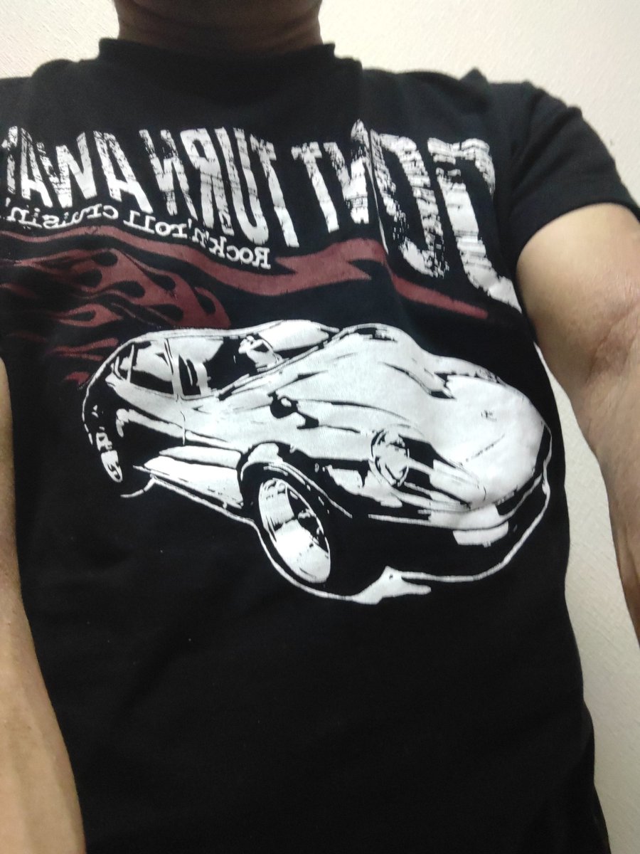 cIbEsZpennrq9Ue's tweet image. 今朝の1枚💿😀🎶
皆様、おはようございます❗🌄
今日も晴れます!🌞👌🏻
でも寒く、乾燥します!
本日も皆様がサイコ〜にハッピーでステキな日になります様に‼️😄✌🏻🎵
今日のTは👕
DONT TURN AWAY❕😁✊🏻🎵

#DONTTURNAWAY
#HOWMANYTIMESTELLTHELIES
#20THANNIVERSARY