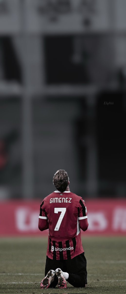 elq8iii's tweet photo. ⁴ᵏ #Wallpaper | Santiago Gimenez  | ᴬᵁᴿᴬ ♥️🖤🇲🇽“ https://t.co/8lg66pYDdd