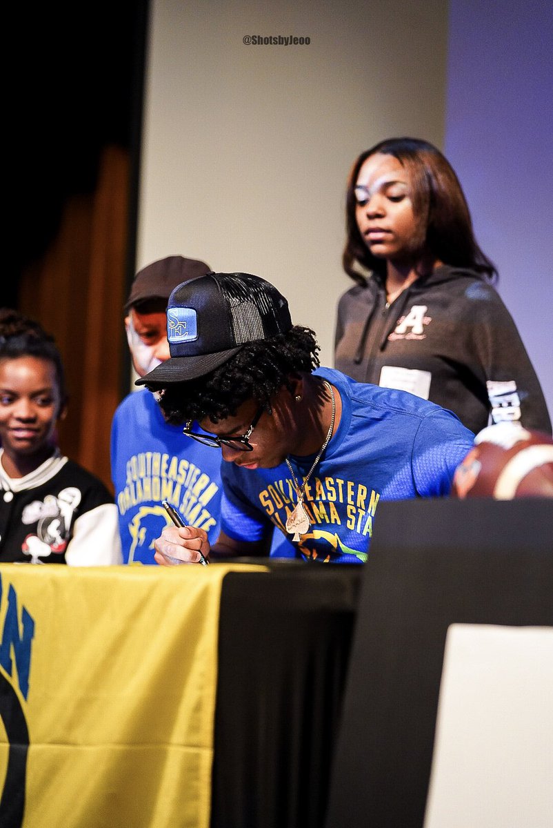 It’s official  I’m coming home!!! ✍🏾<a href="/SECoachSmith/">Brandon Smith</a> <a href="/TroyParker_11/">Coach Parker</a> <a href="/AtterberryBo/">Bo Atterberry</a>