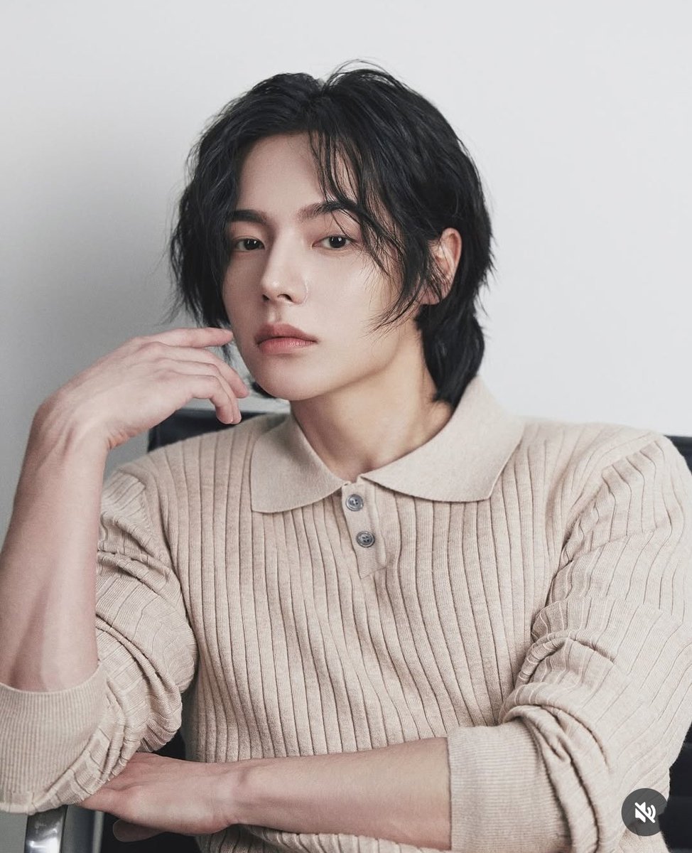 Lovetamast's tweet image. 久しぶり視聴だったけど、マジでこれ最後までどっち？ってなるのが凄い👏
（原作はどっちルートも有るのよね？確か）
初見は完全シヌ推しだったけど。
見る度にダオンも良いんだわ。
キュンキュンしたー！
きゅるきゅるイセオンくん。
今は色気ダダ漏れすぎなのよね❤️
#ひかり男子高生徒会
#LightOnMe