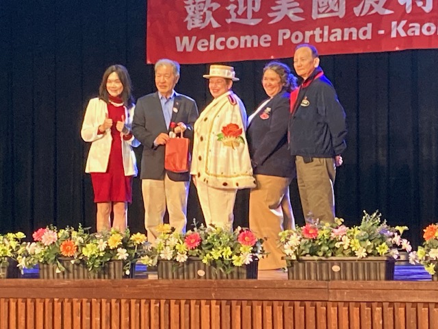 Principal of Shu-Te, chairman of the board, Royal Rosarian Prime Minister Amy Arasmith, past president RFF Contessa Diaz-Nicolaidis, President of PKSCA Chi Chen.