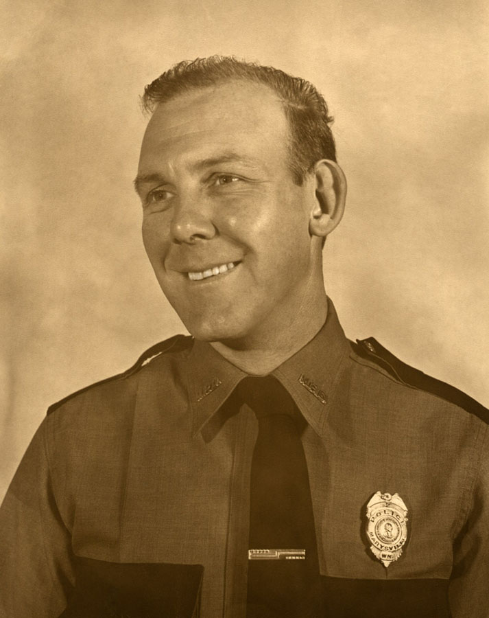 MarysvilleWAPD's tweet photo. We honor the life and service of Marysville Police Officer Don Arndt. 

59 years ago, on Feb. 5, 1966, our department lost Officer Arndt when he was shot and killed in the line of duty. He served the Marysville community for 8 years, and his legacy will never be forgotten. https://t.co/C8YpRNzEjB