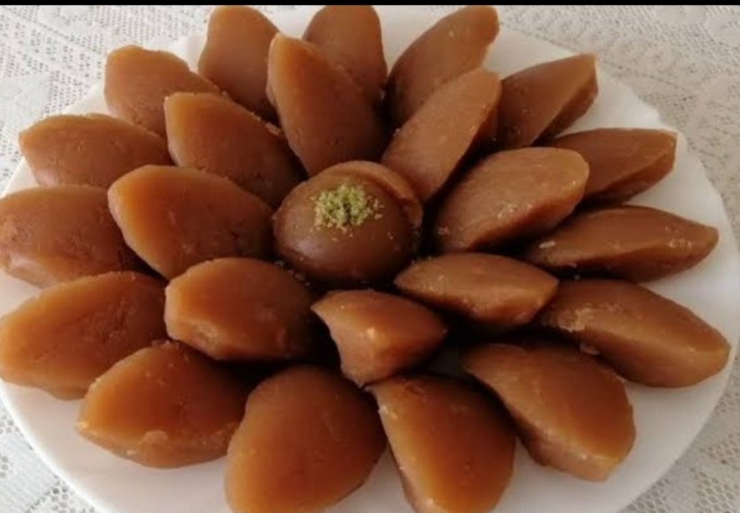 Askerde Bu Helva için Başçavuş'tan
Dayak yemiştim !!!!!!

Devlet Bahçeli 
Rahmetle 
Allah'tan 
HELALLEŞMEK YOK
Mekanın 
Mekanları 
Rutin