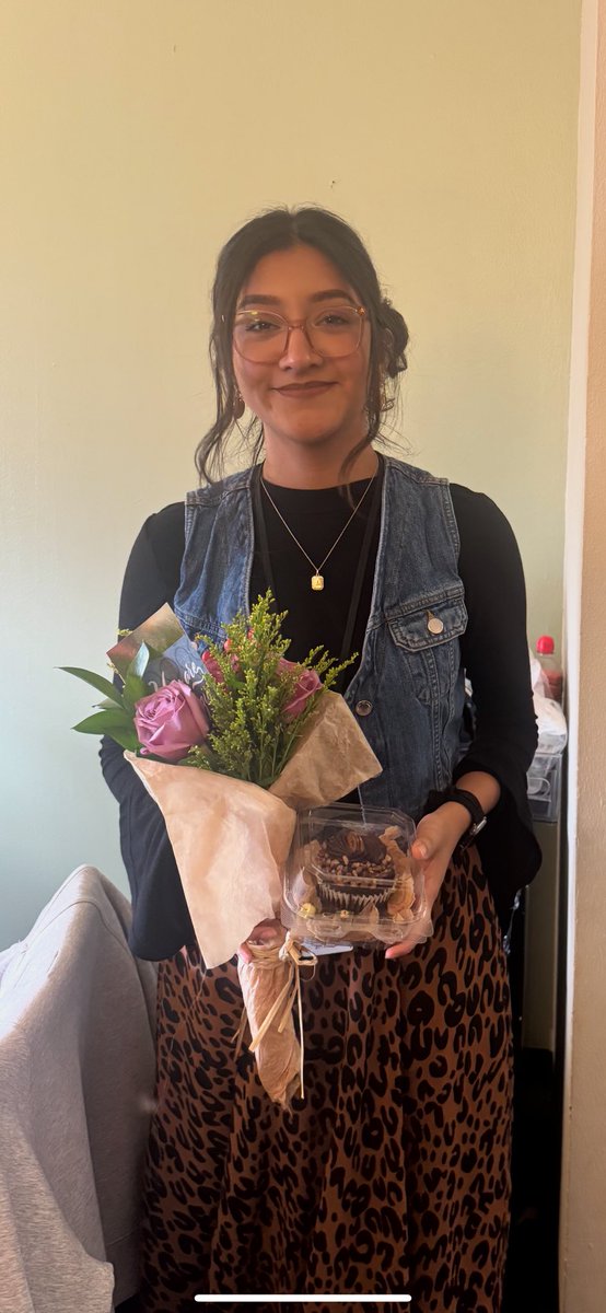 Oakhurst Elementary School (@oakhurstfwisd) on Twitter photo Congratulations to Ms. Escalante, our Oakhurst Teacher of the Year! Her hard work and unwavering dedication to our students make her an inspiration to our entire community. Thank you for everything you do, Ms. Escalante #TeacherOfTheYear <a href="/todd_koppes/">Todd Koppes</a> <a href="/claudia_jacobo1/">Claudia B Jacobo, M.Ed.</a> Congratulations to Ms. Escalante, our Oakhurst Teacher of the Year! Her hard work and unwavering dedication to our students make her an inspiration to our entire community. Thank you for everything you do, Ms. Escalante #TeacherOfTheYear <a href="/todd_koppes/">Todd Koppes</a> <a href="/claudia_jacobo1/">Claudia B Jacobo, M.Ed.</a>
