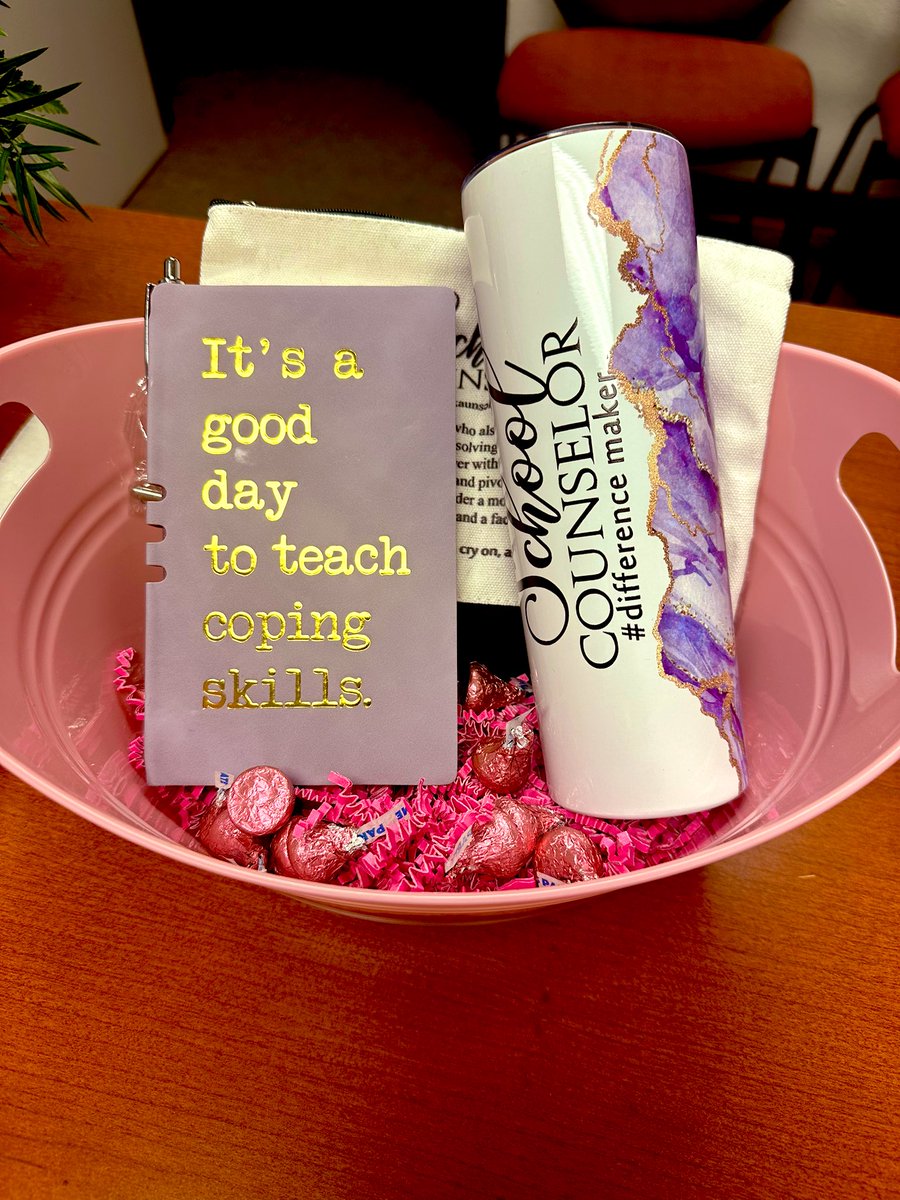Rivera_HMS (@javila1013) on Twitter photo Feeling blessed! Thank you Krystal Marquez, CIS for the love ❤️ truly blessed to work alongside you. <a href="/KrystalM_HMS/">Krystal Marquez</a> Feeling blessed! Thank you Krystal Marquez, CIS for the love ❤️ truly blessed to work alongside you. <a href="/KrystalM_HMS/">Krystal Marquez</a>