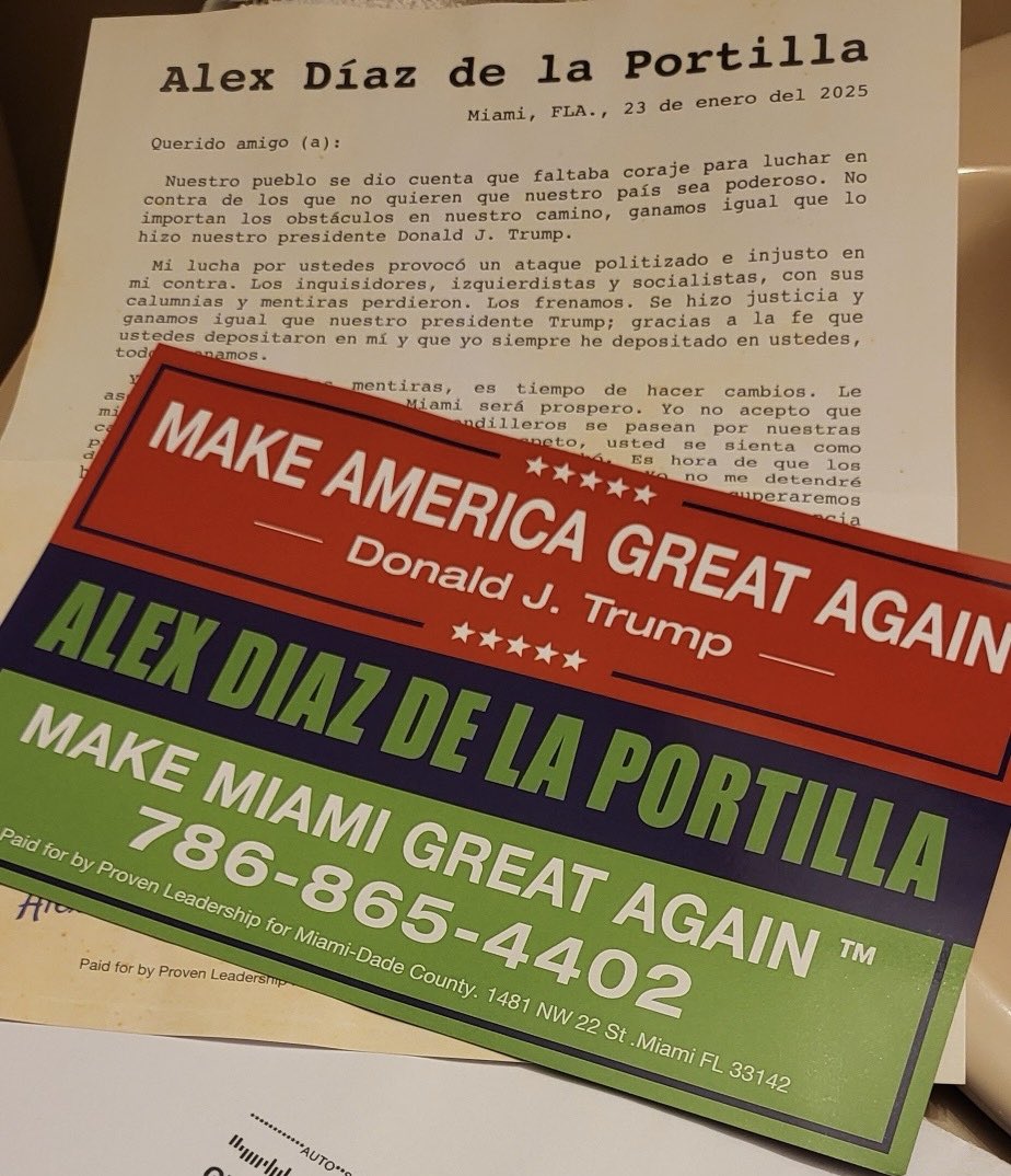 Banana Republic News tweet media