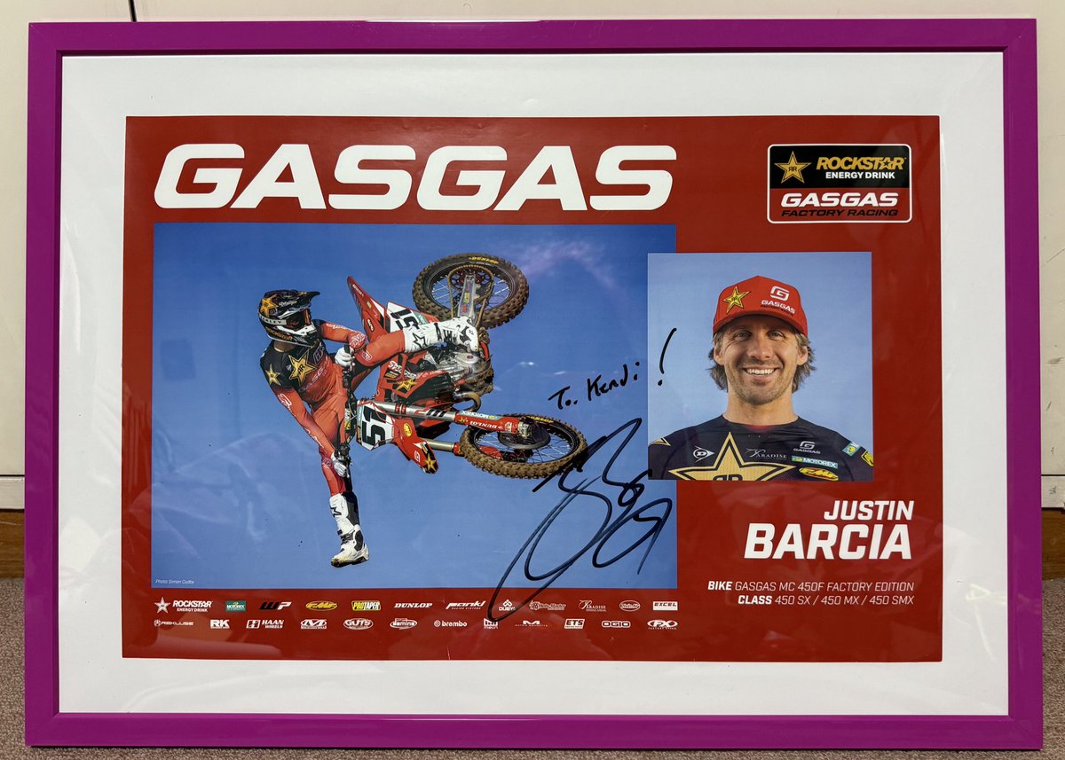 myway_zeus's tweet photo. 額縁に🖼️入れたヨ🎵🤩

#JustinBarcia
#BAMBAM
#JB51 
#RockstarEnergyGasGas https://t.co/VCZJhU2krp