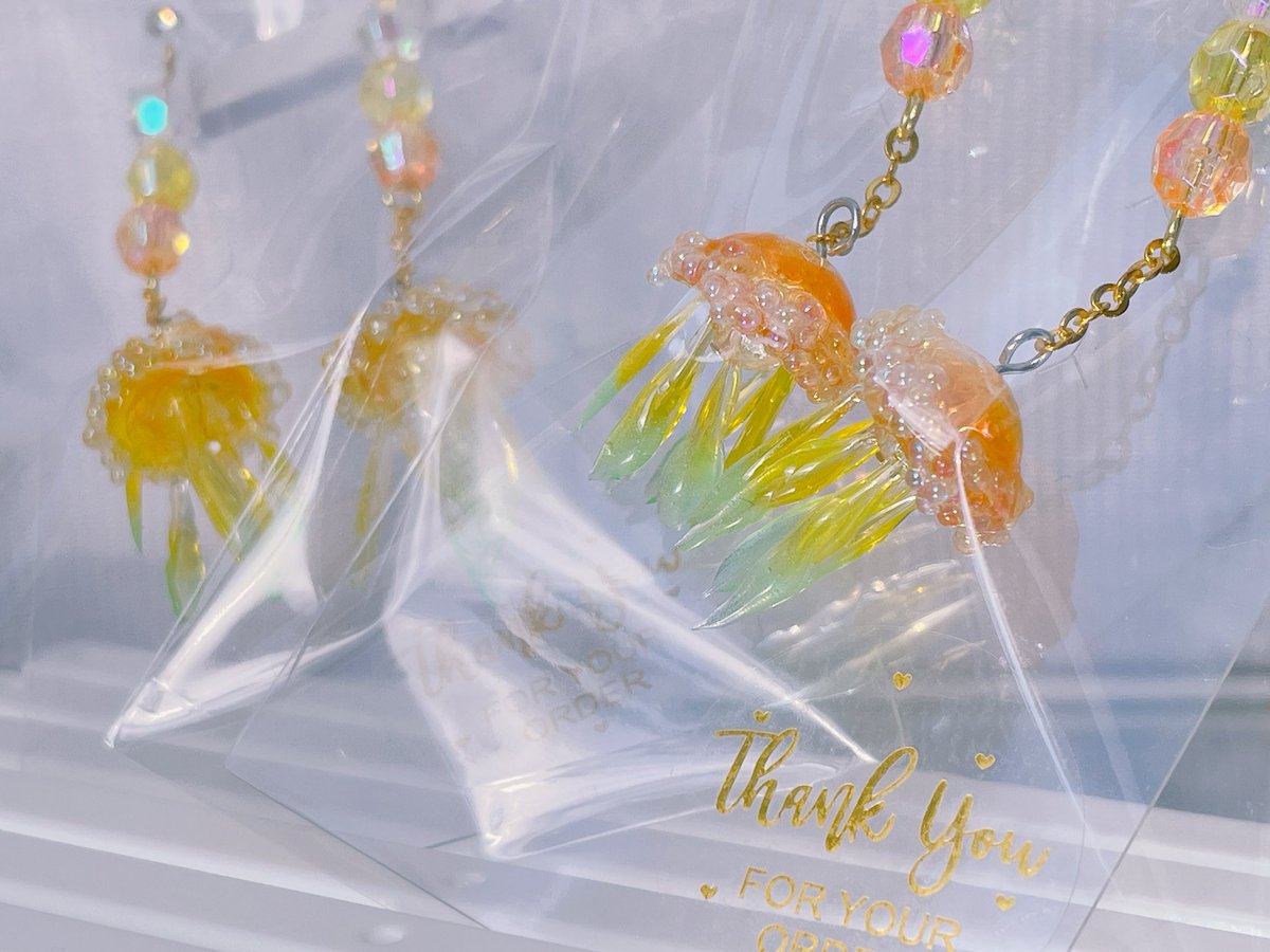 apfel_Candy01's tweet photo. 🪼 #刺さる人に届け一次創作祭り 🪼

⁺𓂃ॱ🪼͘  •₊˚⁺𓂃ॱ🪼͘  •₊˚⁺𓂃ॱ🪼͘  •₊˚⁺𓂃ॱ
#レジン #レジンアクセサリー #海月
 #海月モチーフ #クラゲ #水族館 #クリオネ #流氷の天使 #lanoshka #accessory https://t.co/x8pWMe2Q37
