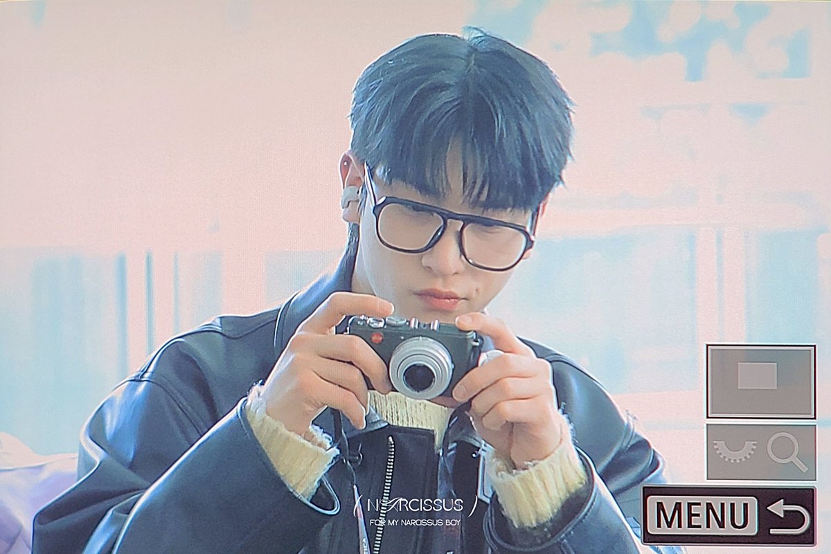 _Narcissus127's tweet photo. 250206 #한결 #HANGYUL
너무 귀여움.. 까까 쥐어주고 시품.. https://t.co/1sA5r8W9NE