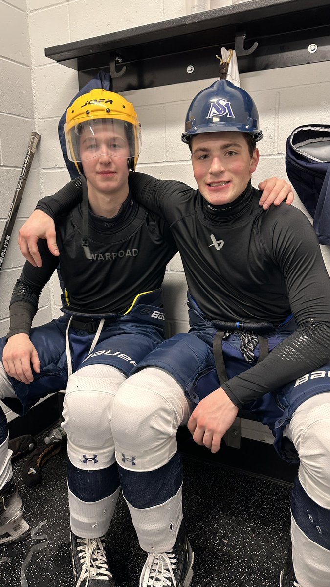 SMBoysHockey's tweet photo. Jack Taylor takes home the hard hat for being an absolute dog and Blake Grislis gets the gold helmet for burying the game-winner! https://t.co/FcSdEJTc6L