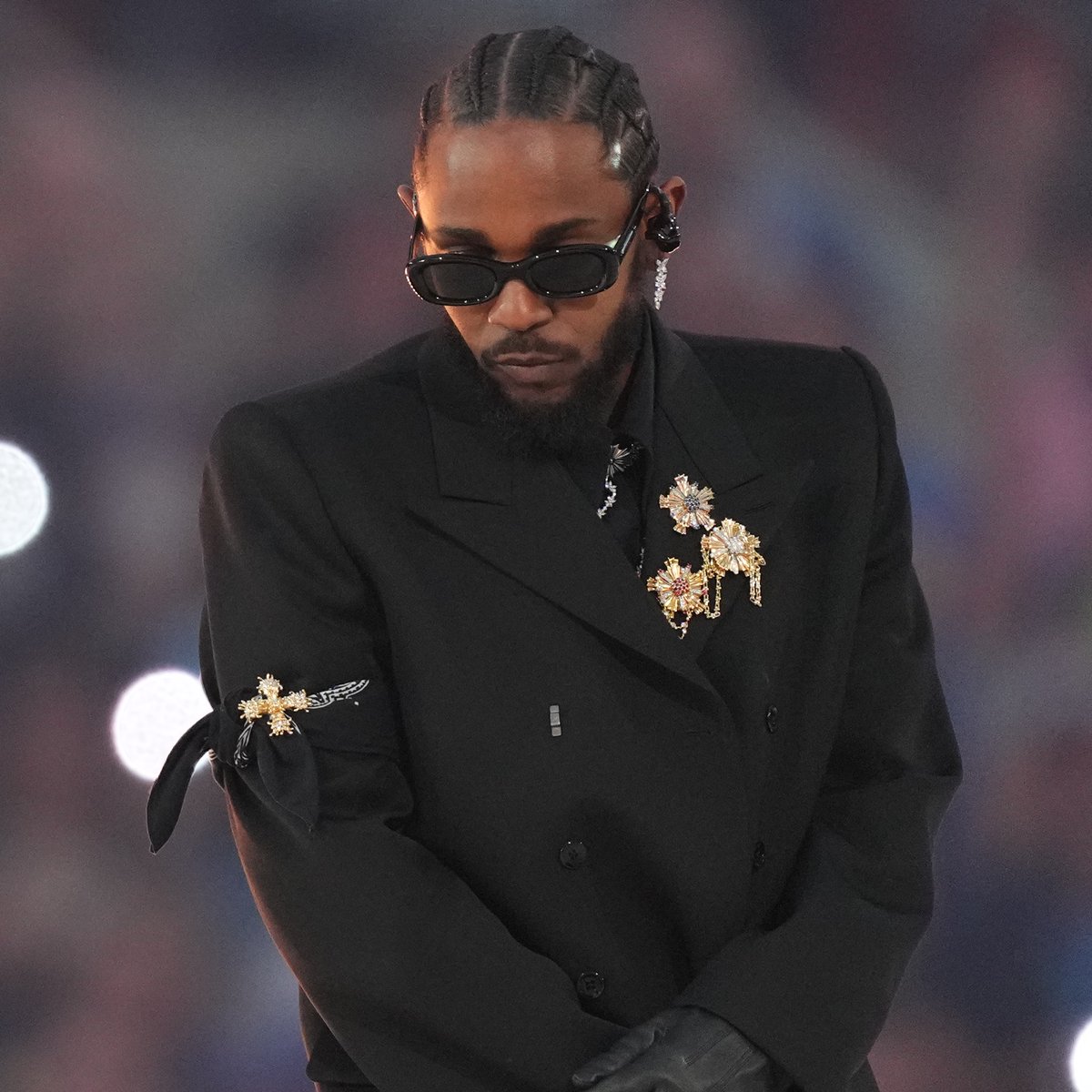 Complex Music tweet media