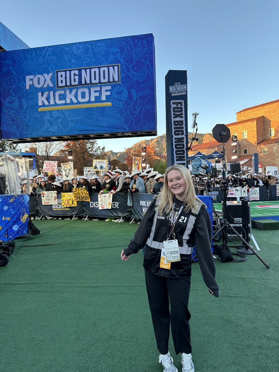 laceymdaniell's tweet photo. Happy National Women in Sports Day! Be the change you wish to see 🤍
#NGWSD2025 #NGWSD #CUBoulder #CUBuffs #BuffPuck #SportsMedia #WomenInSports https://t.co/crTr0EbvvG