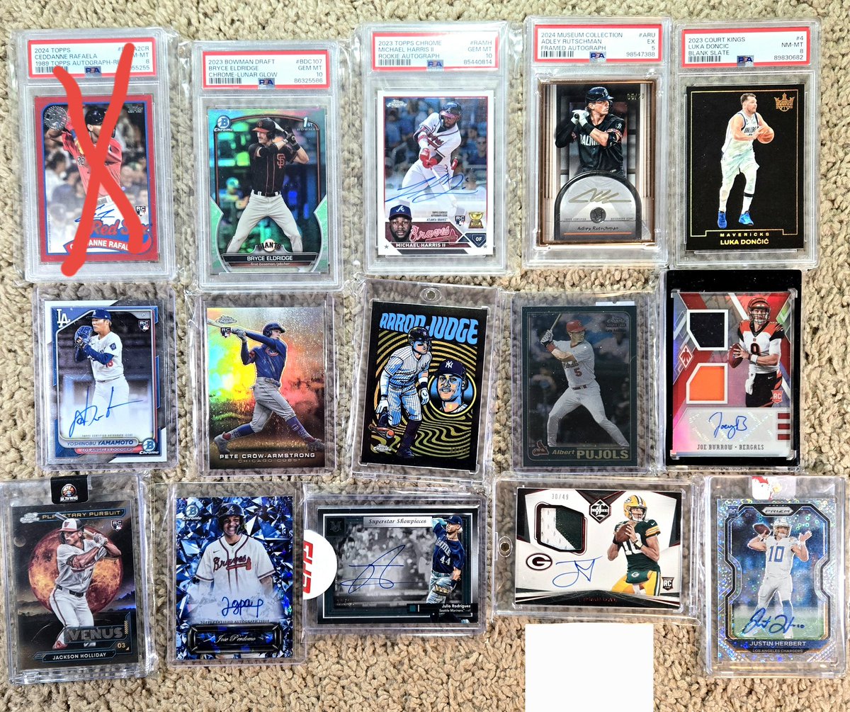 Some cards for sale!!

Let me know if your interested in anything!

Retweets greatly appreciated!