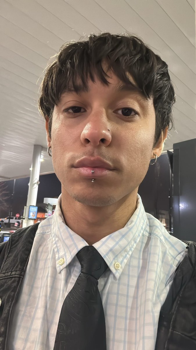 Alejan .D. Ro team cherry( puchito lindo) tweet media