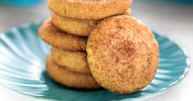 AllergicLiving's tweet photo. Why not welcome the kids home from school today with warm maple snickerdoodles? The maple sugar &amp; syrup takes these soft, chewy cookies to the Next Level! Plus who doesn't love rolling little dough balls in sugar &amp; cinnamon. [No nibbling! 😂] Get the recipe: #top9free #vegan
