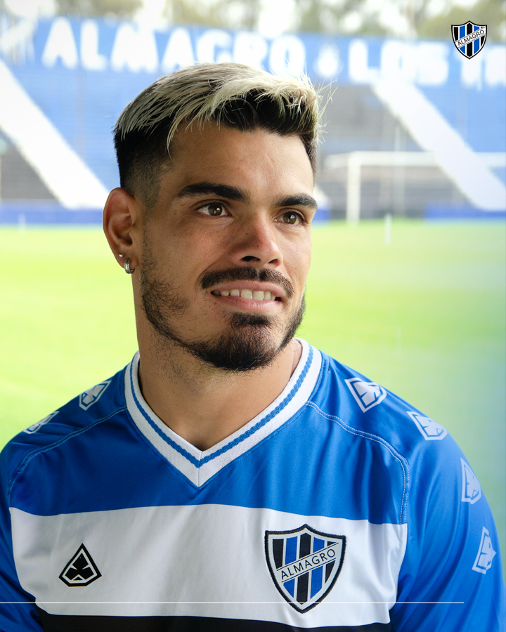 ¡Axel es Tricolor!

🤝🏼 Axel Rodriguez se convirtió en nuevo jugador del Club Almagro.

✍🏼 El delantero de 27 años llegó en a préstamo desde Olimpo y firmó su contrato hasta diciembre de 2025.

⚽️ Registra pasos en At Rafaela, Instituto y la última temporada estuvo en Colon de