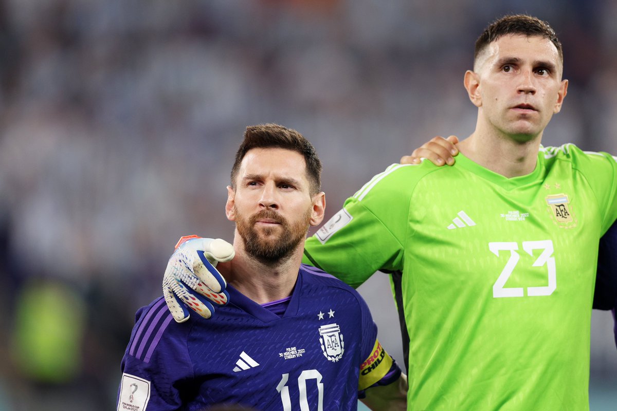 4K Football tweet media