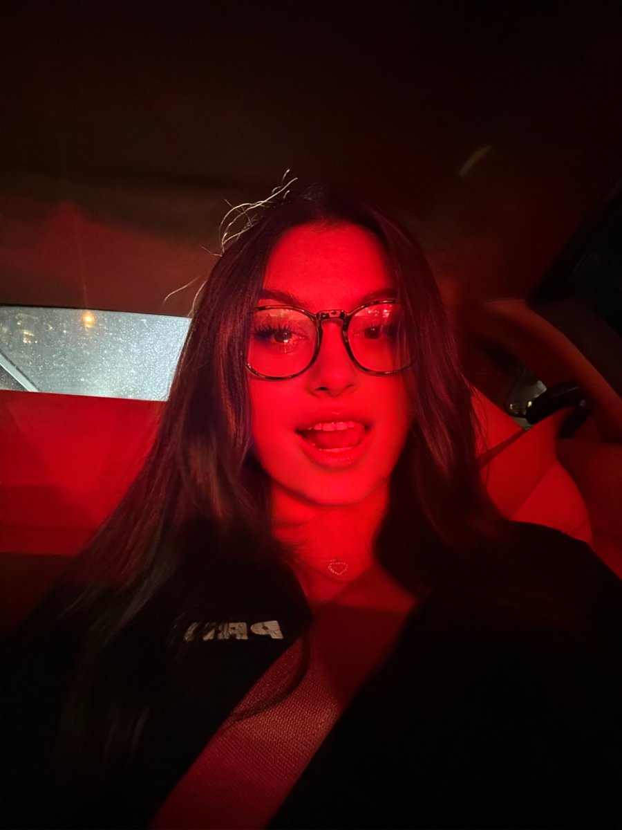 Scarolinagonz's tweet photo. link in bio >:) https://t.co/4AUFAfqxyi