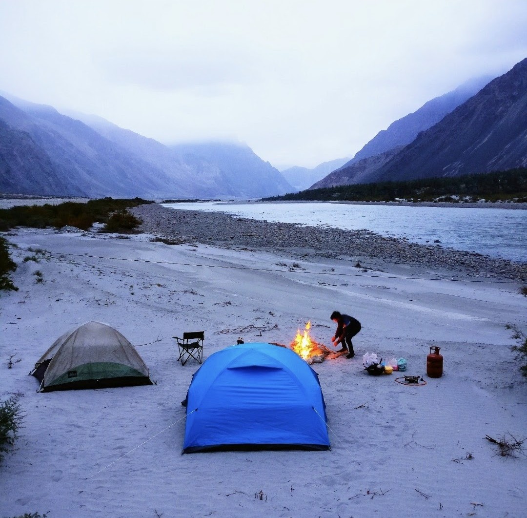 gauravbhangoo's tweet image. Missing the Himalayas #shyok #ladakh #himalayas